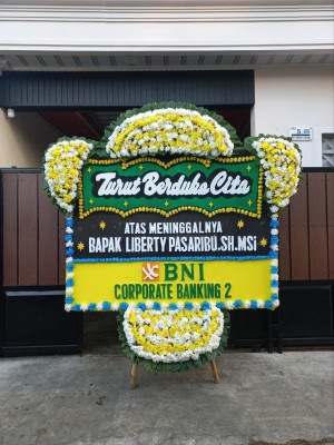 Papan Bunga Duka di Monggas