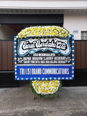 Papan Bunga Duka di Monggas